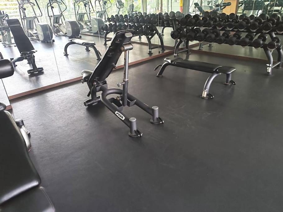 The Robertson 5 Minutes To Jalan Alor Street Bukit Bintang Pavilion 7 Pax 2r1b Pangsapuri