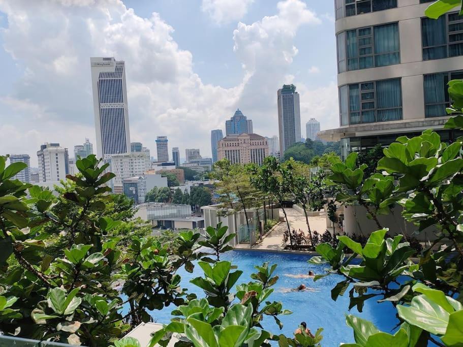 The Robertson 5 Minutes To Jalan Alor Street Bukit Bintang Pavilion 7 Pax 2r1b Pangsapuri