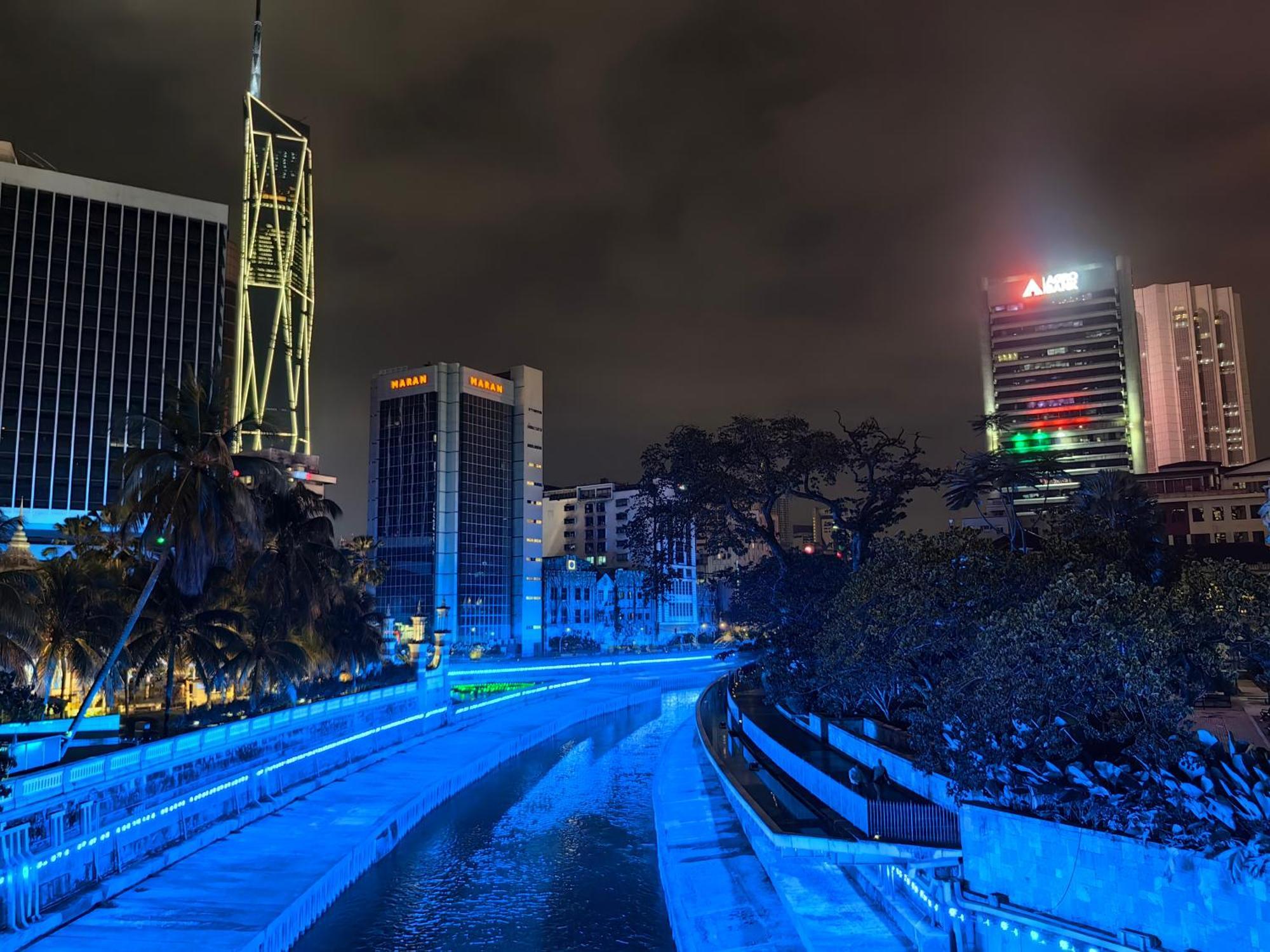 Pangsapuri The Robertson 5 Minutes To Jalan Alor Street Bukit Bintang Pavilion 7 Pax 2r1b